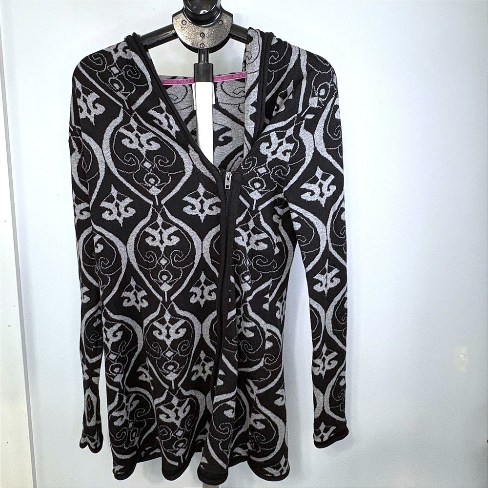 Avalanche Womens Grey Black Damask Asymmetrical Zip Hooded Cardigan Sweater M